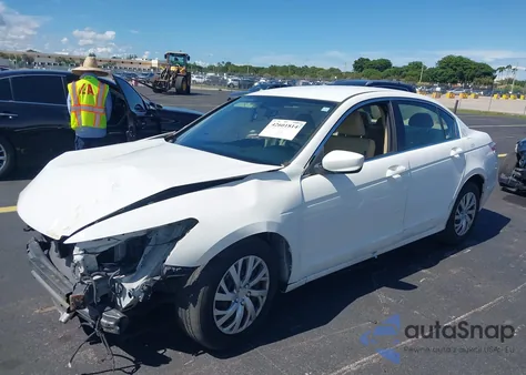 2012 Honda Accord 2.4 Lx из США, поврежденный, VIN 1HGCP2F31CA180871